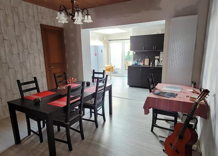 La Maison Chaleureuse Holiday home *